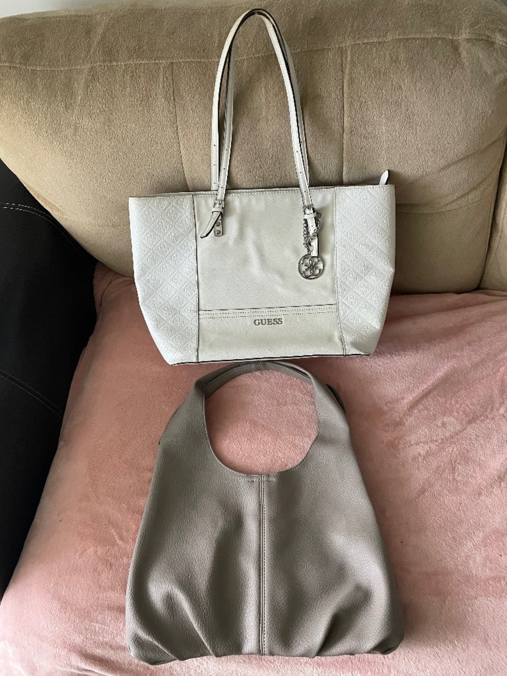 Guess tote bag + no name bag. Lot